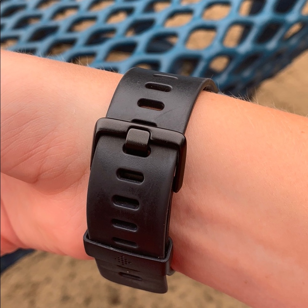 Fitbit Versa - Picture 2 of 2